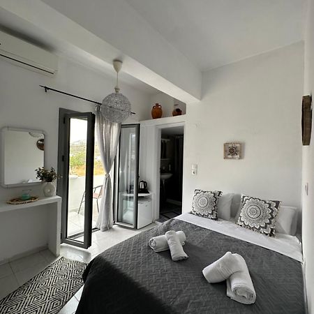 Nicole Rooms Santorini Vóthon Zewnętrze zdjęcie